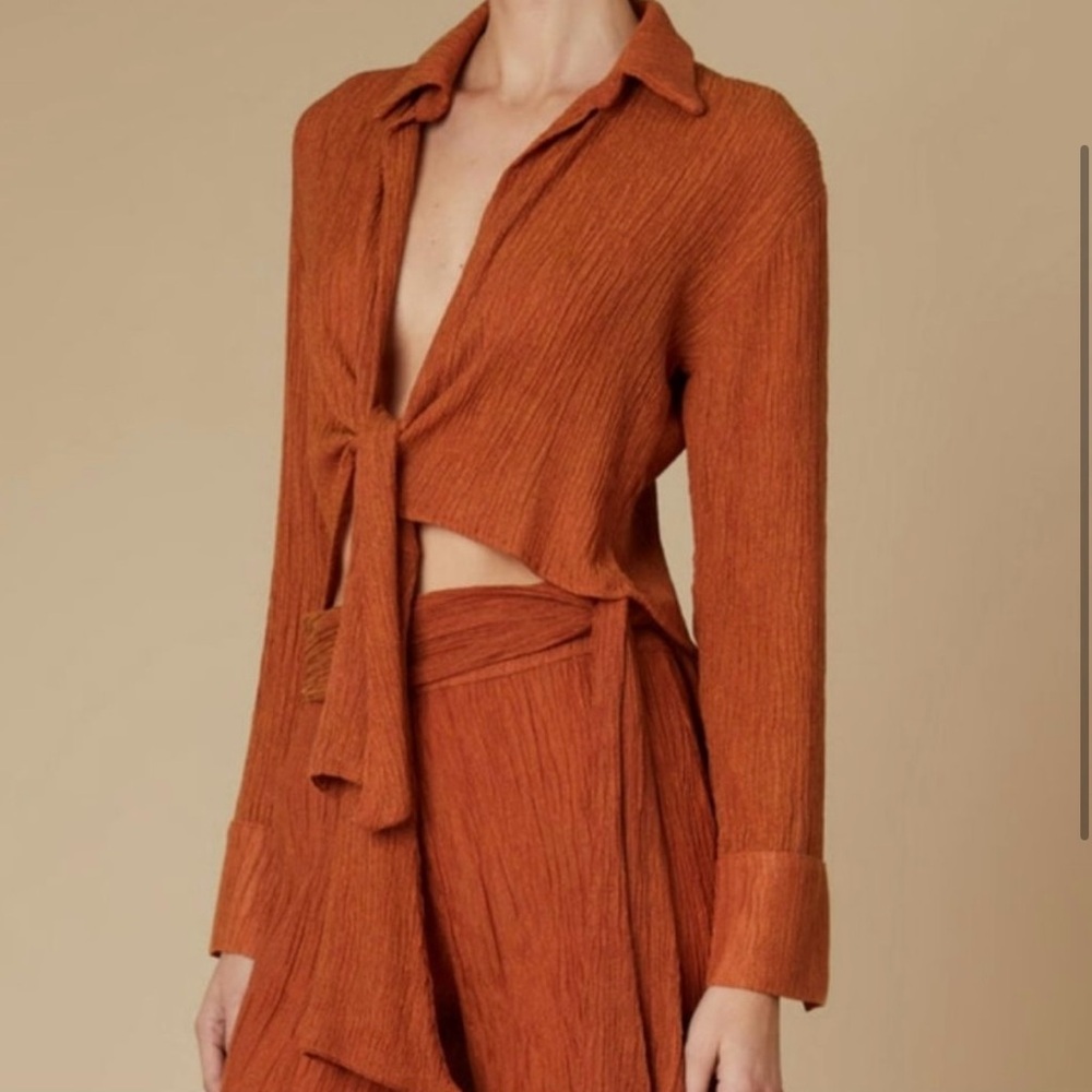 Savannah Morrow The Label Vea Blouse Tie Top Papaya NWT M ✨